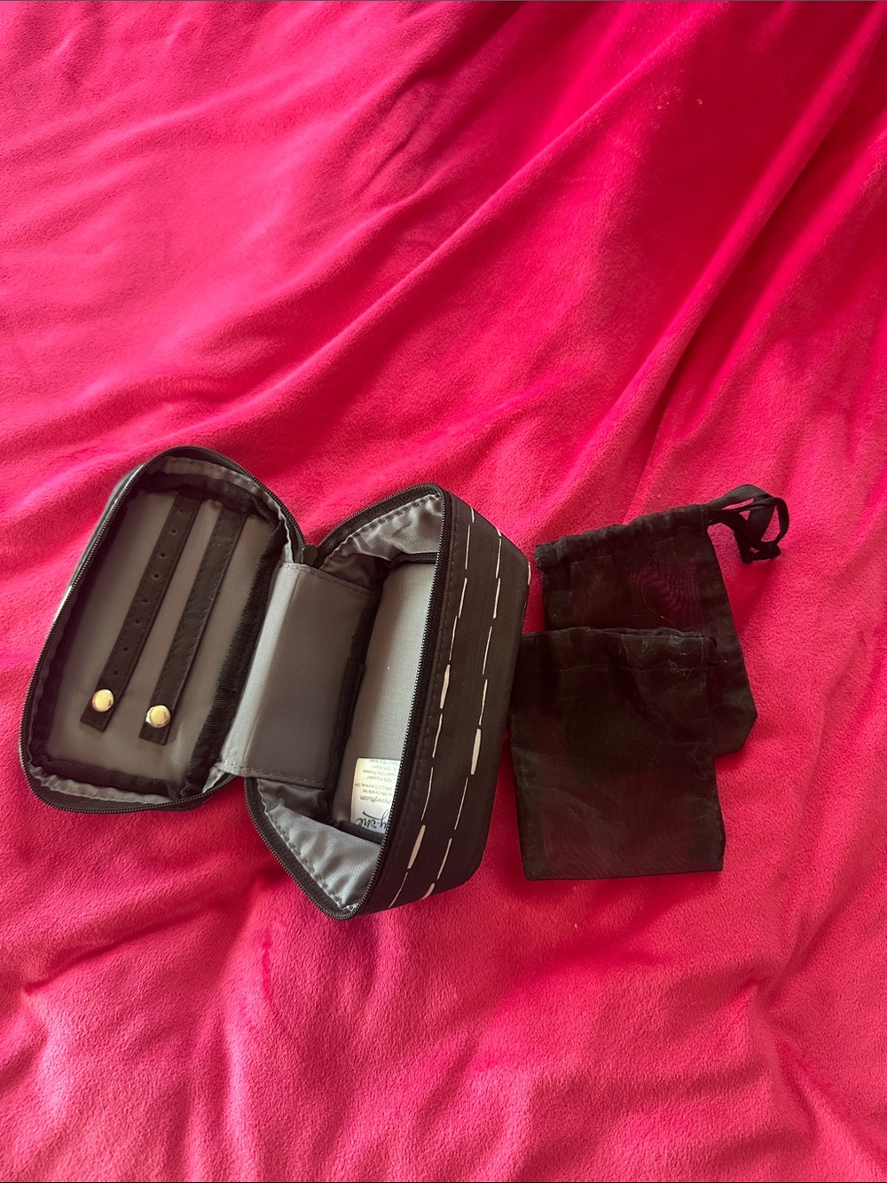Rare Thirty One travel Jewelry holder